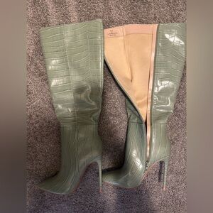 Zezilia Mint Crocodile-Embossed Pointed-Toe Knee-High Boots